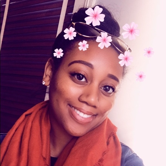 Meet your Posher, Amber - Picture 6 of 6